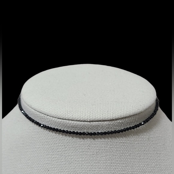 Black Spinel Choker Necklace - Picture 3 of 4